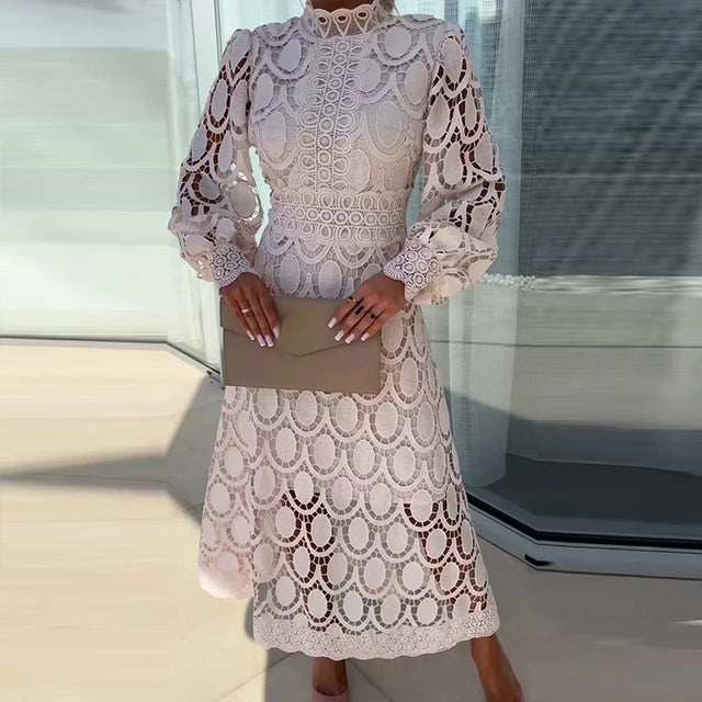 Pariser Sommer-Spitzenkleid