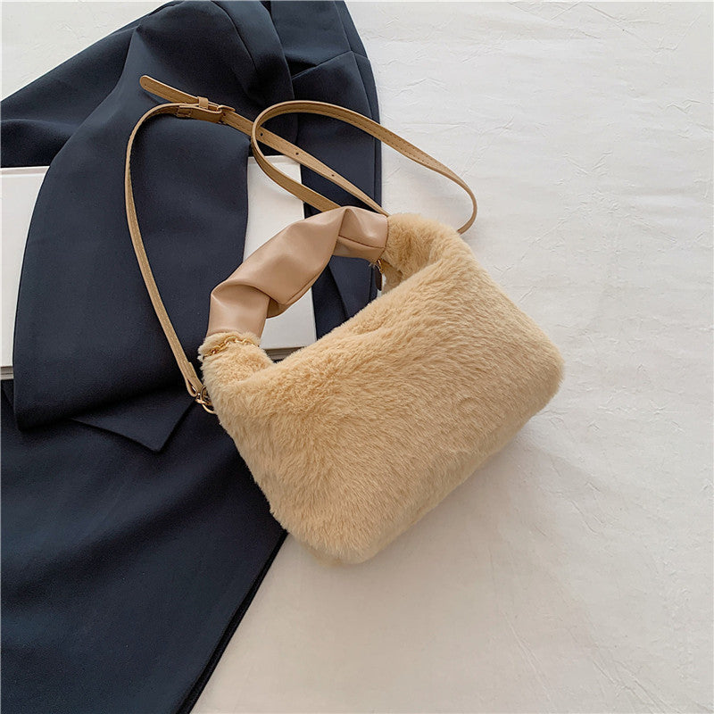 Nordica Plüschtasche