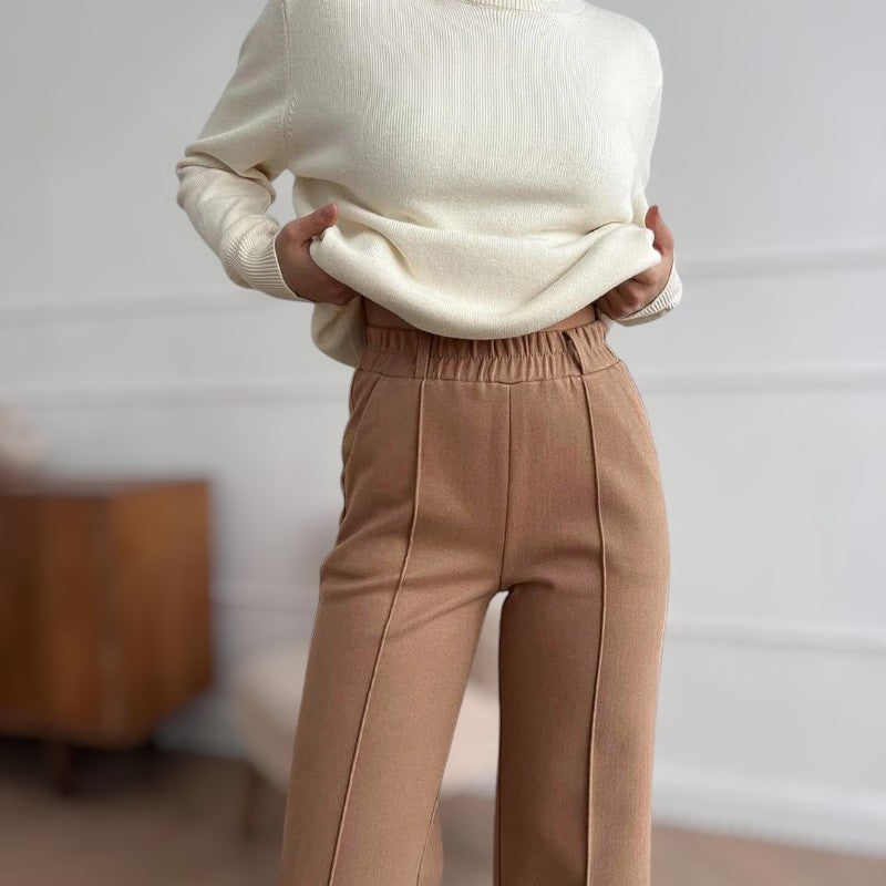 Alice Hose mit weitem Bein