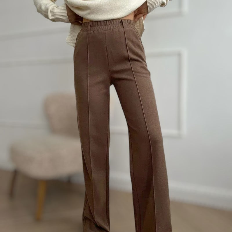 Alice Hose mit weitem Bein