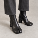 Forma Split-Toe Boots