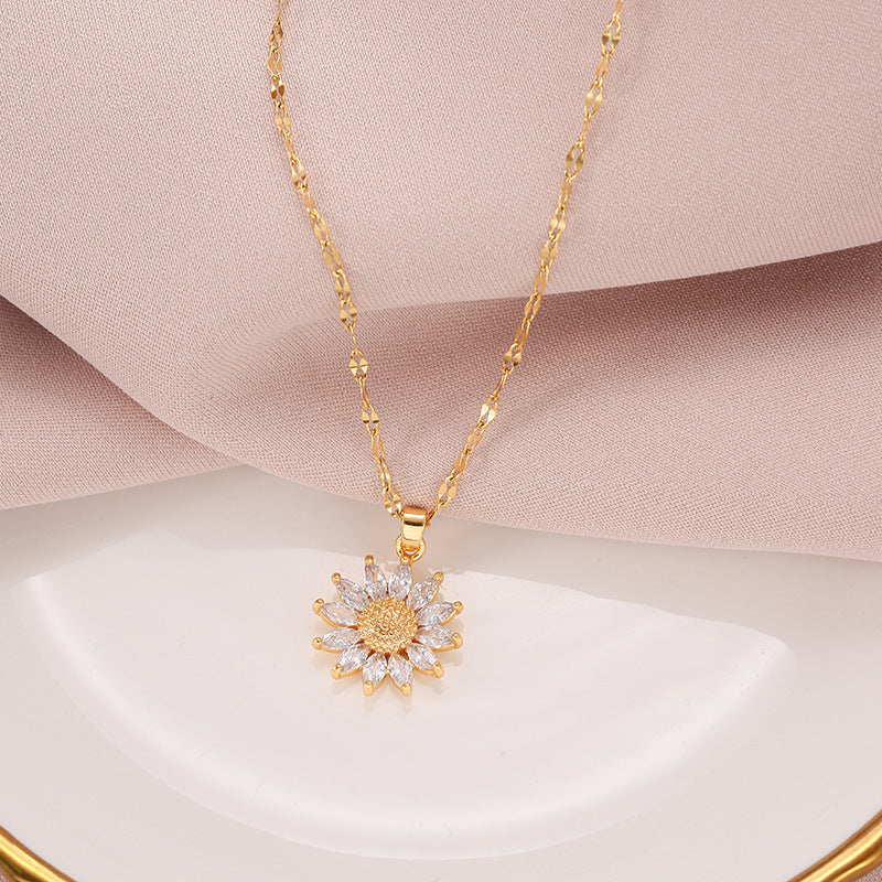 Lumière Bloom Necklace