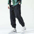Klassische Jogginghose aus Cord