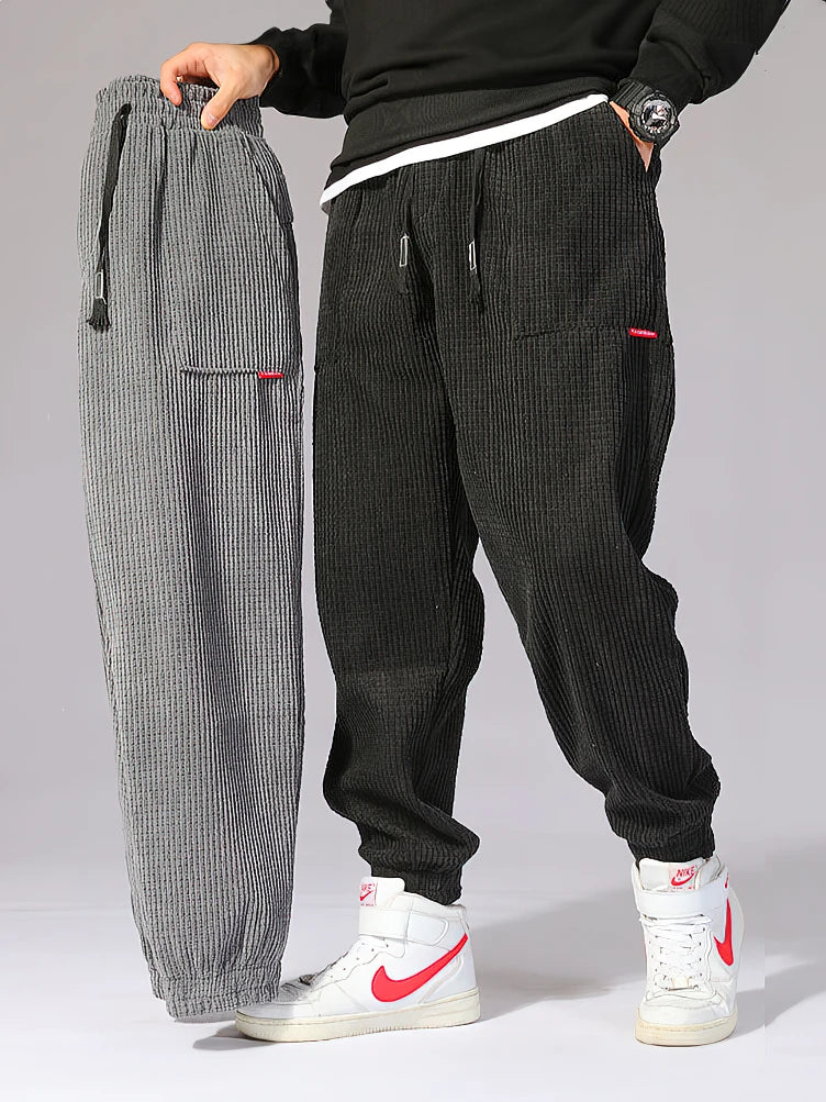 Klassische Jogginghose aus Cord