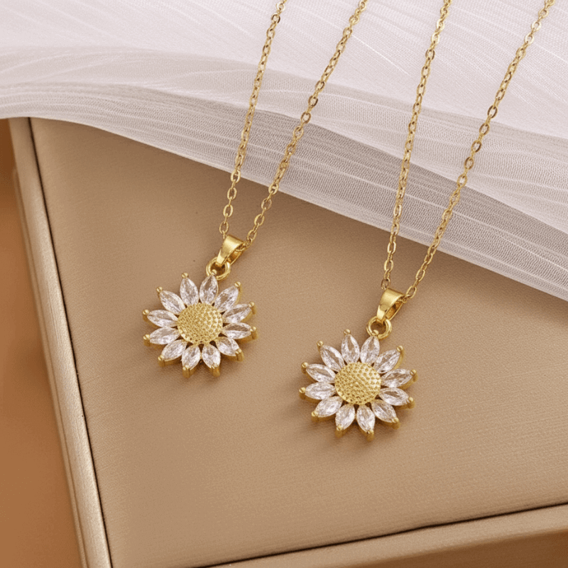 Lumière Bloom Necklace