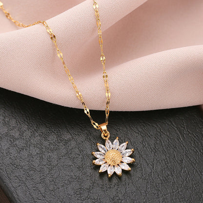 Lumière Bloom Necklace